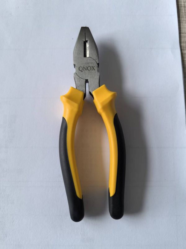 QNOX  screwdriver pliers