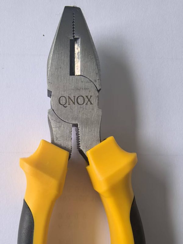 QNOX  screwdriver pliers